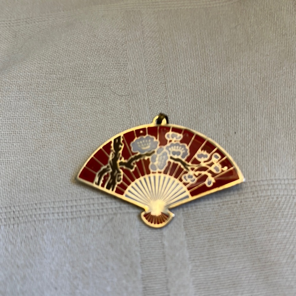Cloisonné Pin/Pendant